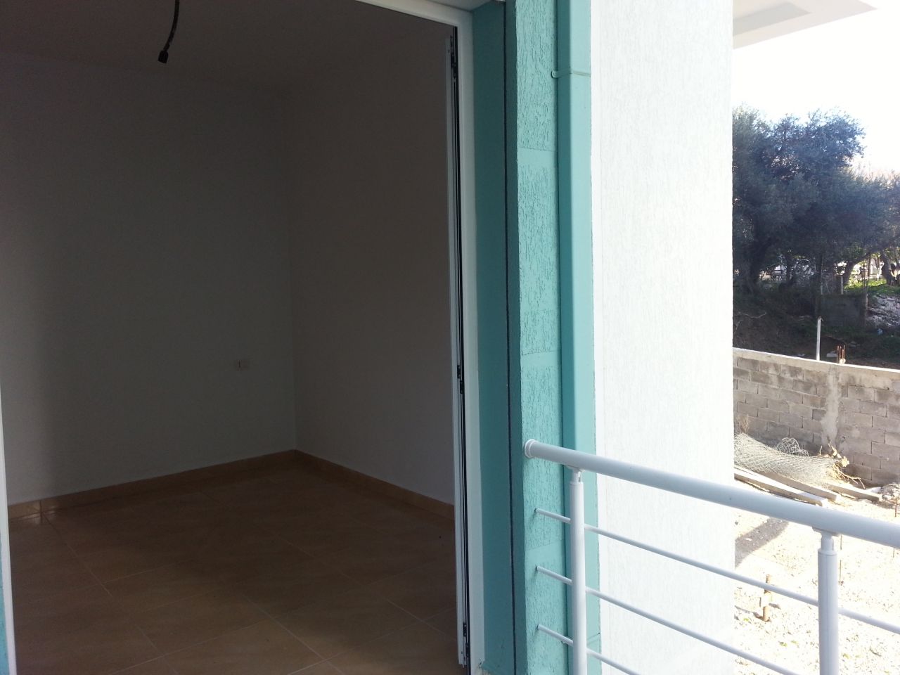 real estate cmimi - 37 000 EURO apartament per shitje ne radhima, vlore - 60 m2