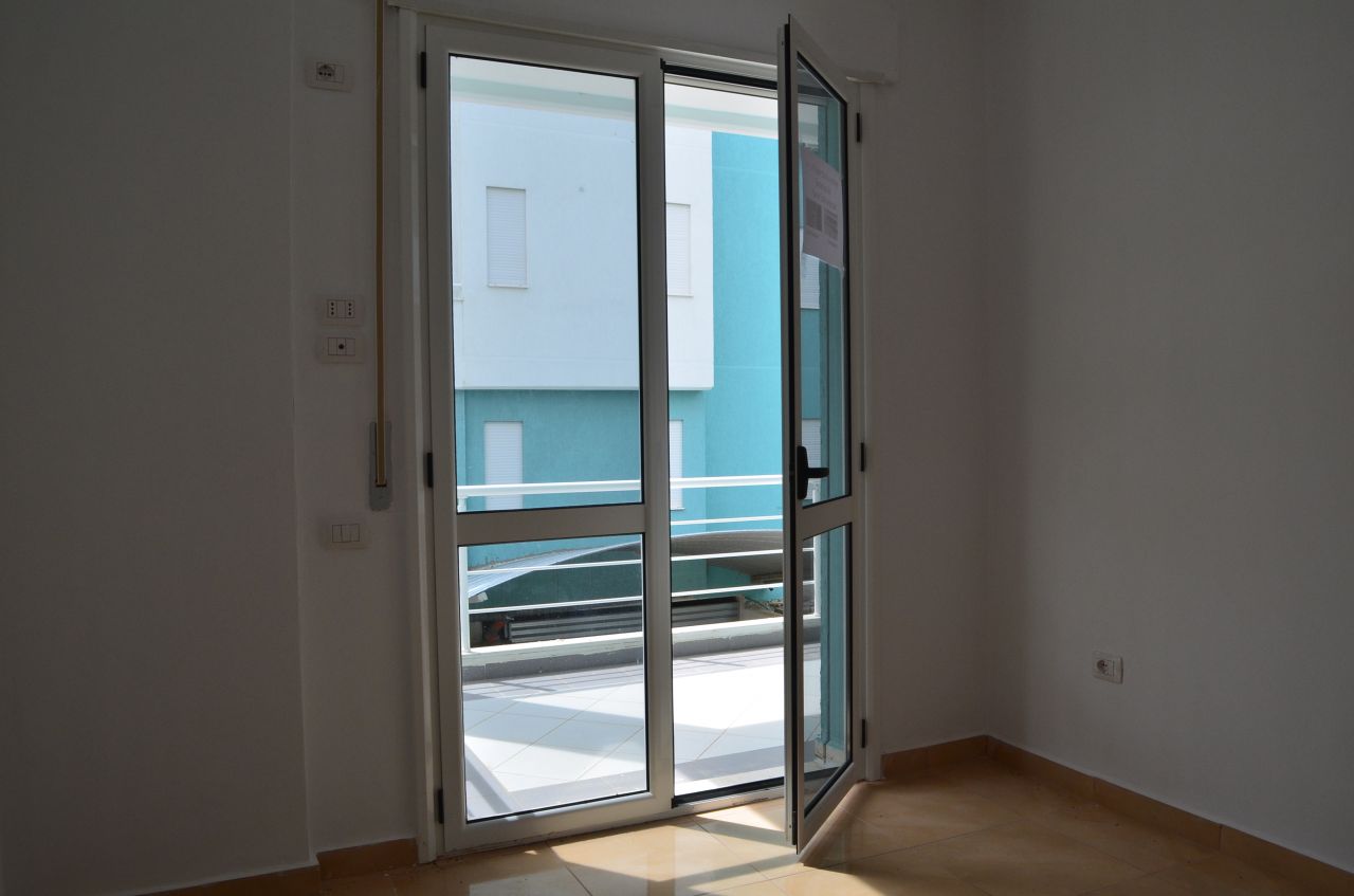 real estate cmimi - 37 000 EURO apartament per shitje ne radhima, vlore - 60 m2