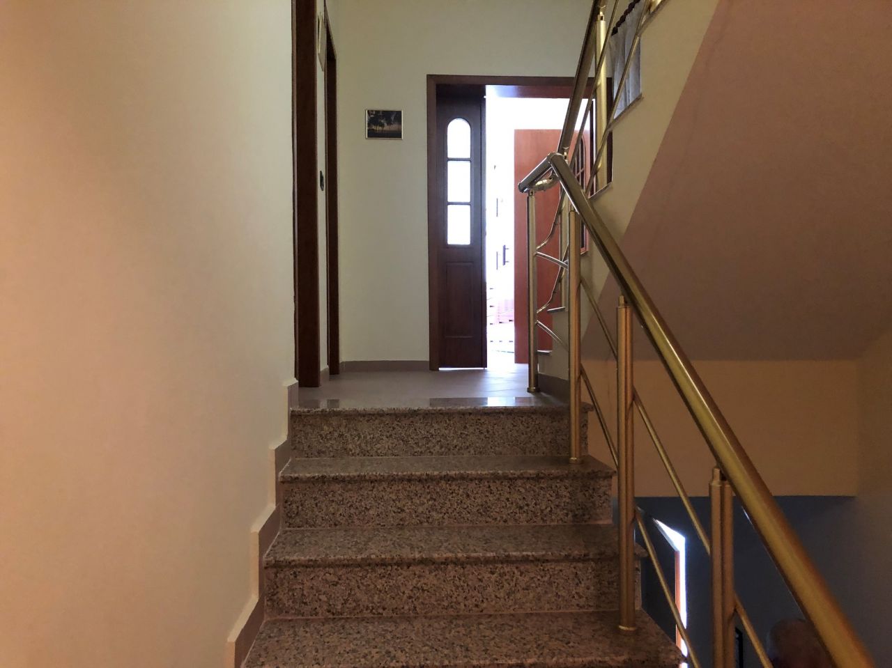 Villa Zum Verkauf In Vlore, Albanien
