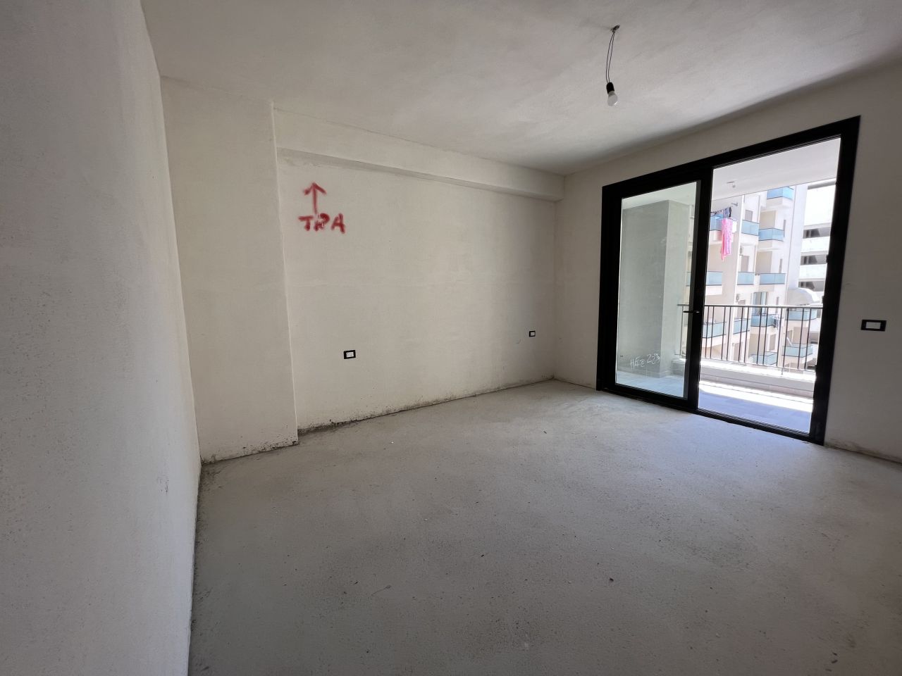 Zwei-Zimmer-Wohnung In Vlore Albanien Zu Verkaufen