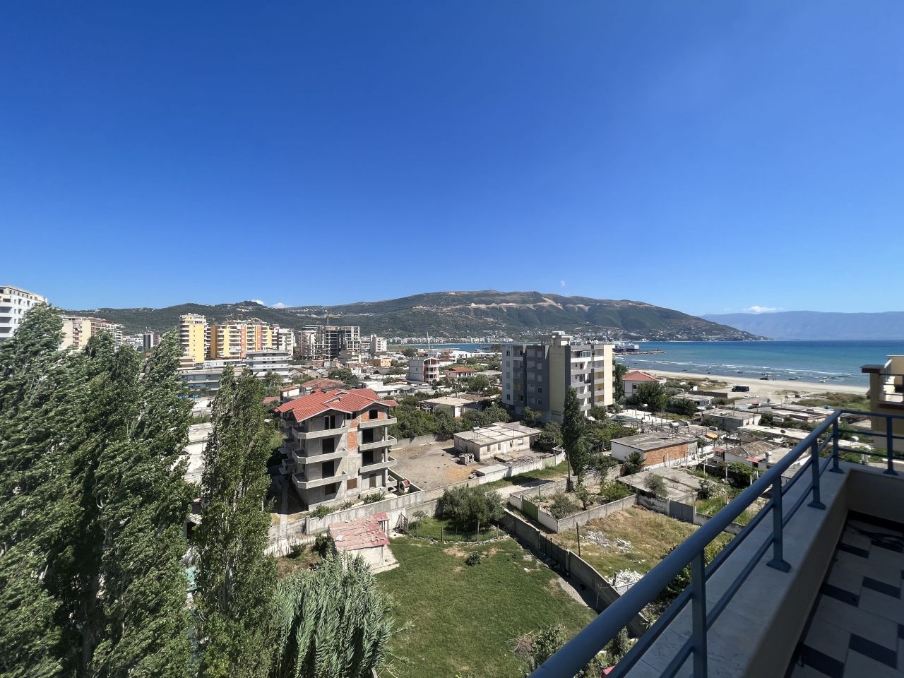 Квартира на продажу с видом на море во Влере Албания
