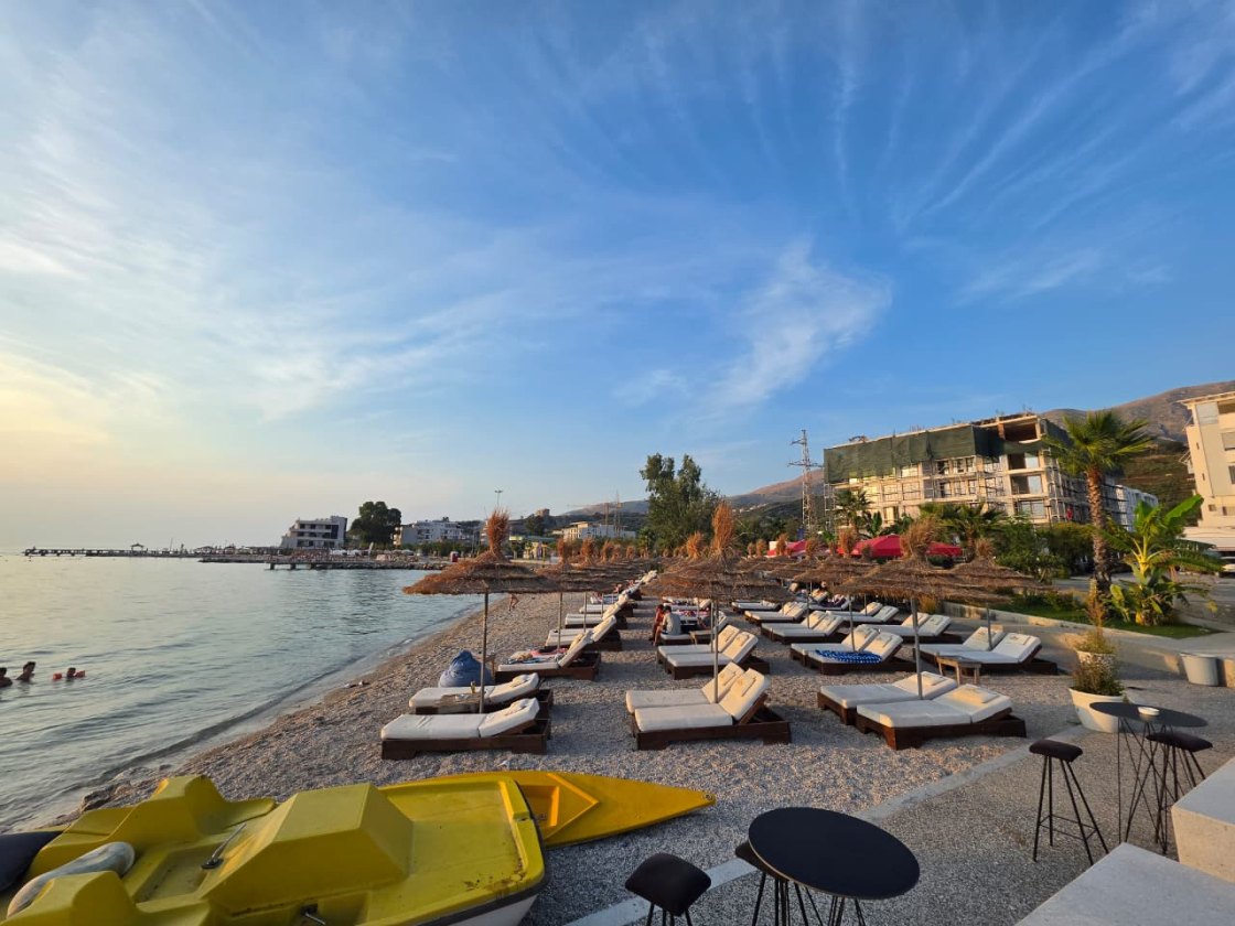 Wohnung in erster Meereslinie zu verkaufen in Vlora, Albanien