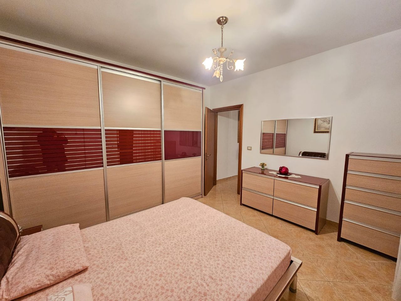 Квартира на продажу во Влёре, Албания