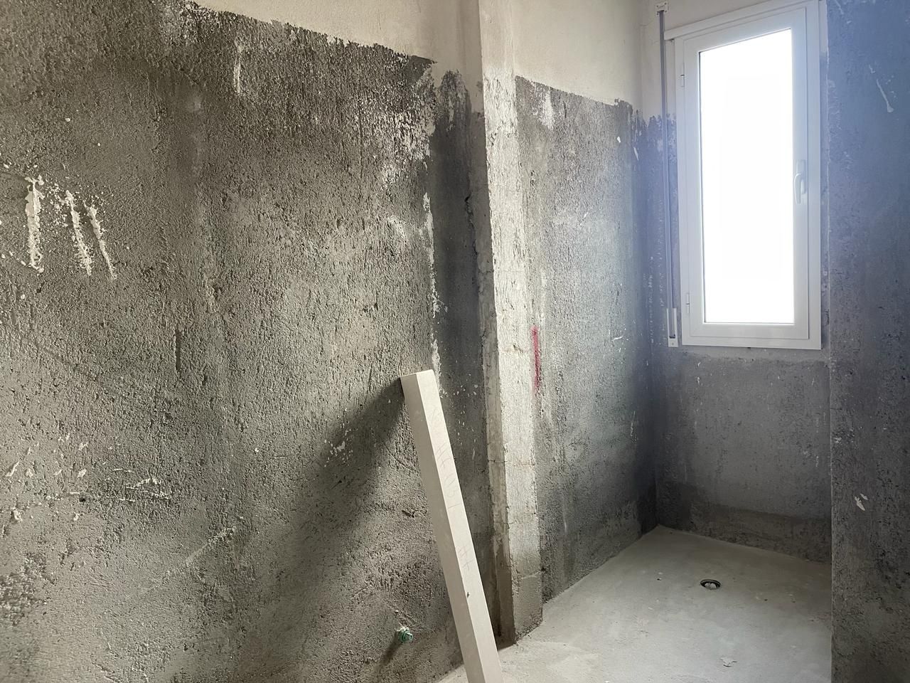 Apartament Per Shitje Ne Vlore Shqiperi, I Pozicionuar Ne Nje Zone Te Qete, Me Nje Pamje Te Mrekullueshme Panoramike