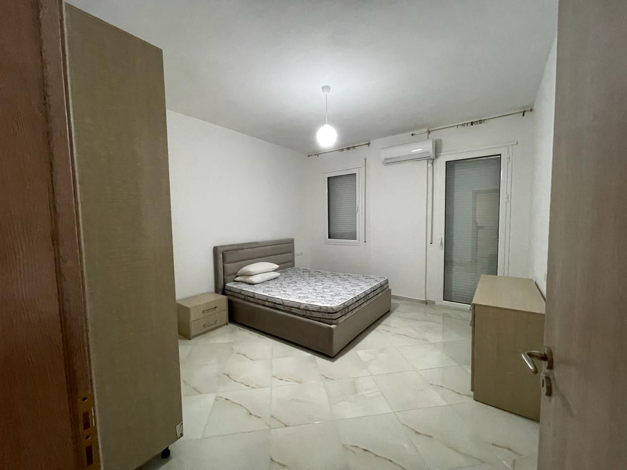 Apartament Per Shitje Ne Vlore Shqiperi, I Pozicionuar Ne Nje Zone Te Mire, Prane plazhit