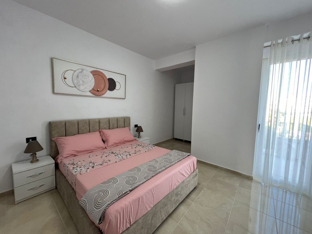 Zwei-Zimmer-Wohnung Zum Verkauf In Vlora