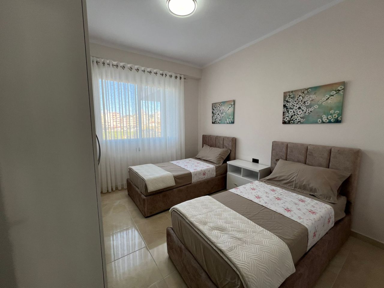 Appartamento In Vendita A Valona Albania, Situato In Un`ottima Zona, Vicino Alla Spiaggia