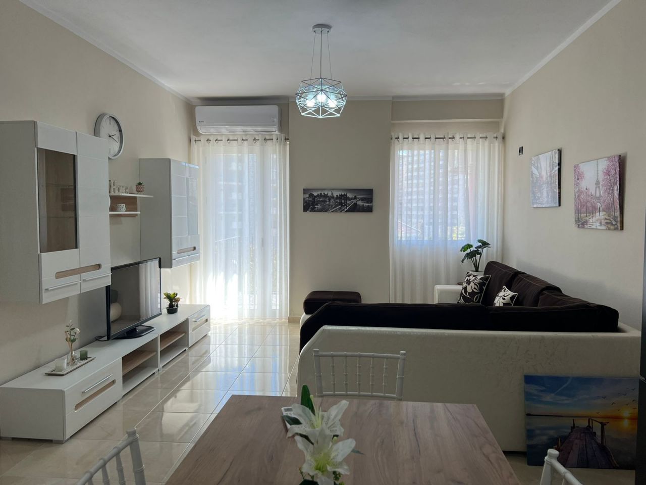 Zwei-Zimmer-Wohnung Zum Verkauf In Vlora