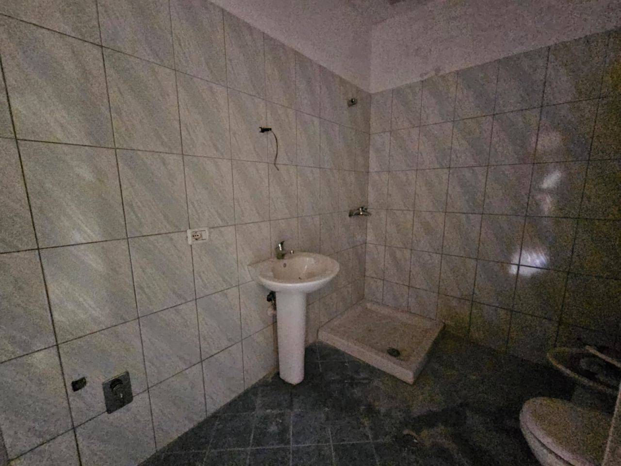 Apartment For Sale In Vlora Albania, Located In A Good Area, Close To The Beach