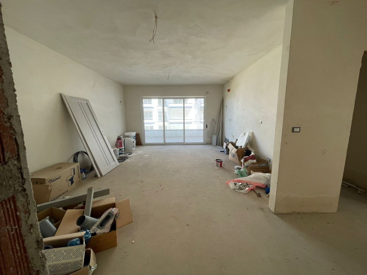 Apartament Me Pamje Anesore Deti Per Shitje Ne Vlore Shqiperi