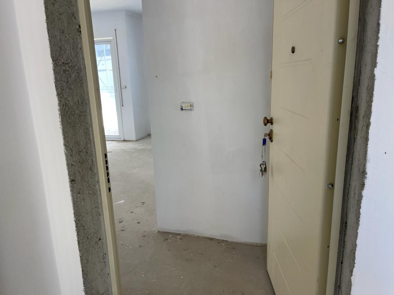 Apartament Per Shitje Ne Vlore Shqiperi, Ne Nje Zone Te Qete, Prane plazhit