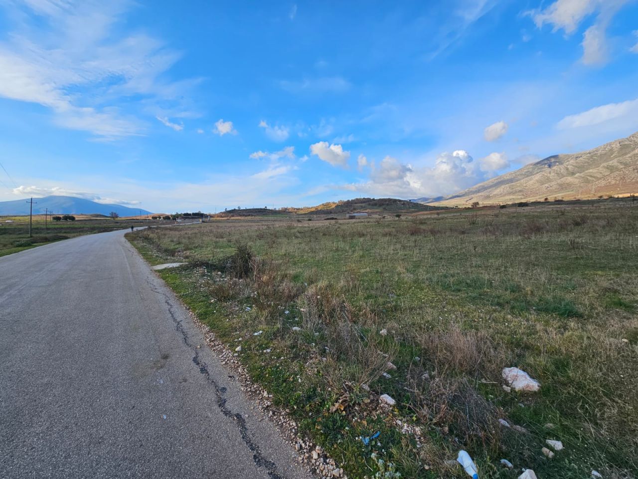 Ziemia Na Sprzedaż W Wlorze, Albania