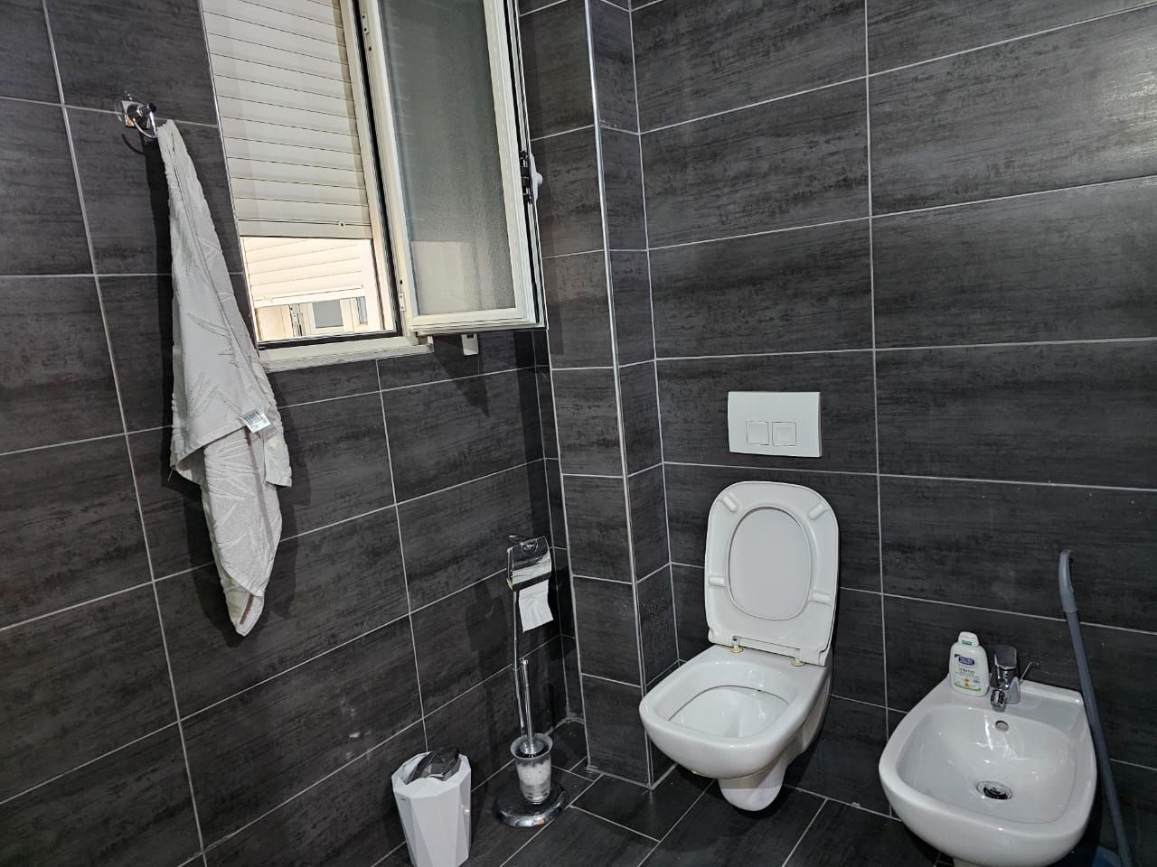 Apartament I Cilesise Se Larte Per Shitje Ne Vlore, Shqiperi Prane Plazhit